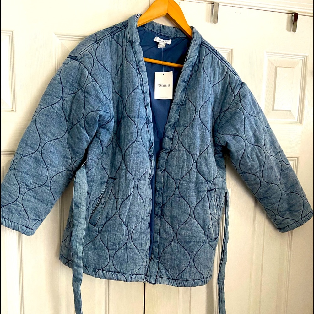 ***New*** Beautiful Women’s Denim Quilted Jacket